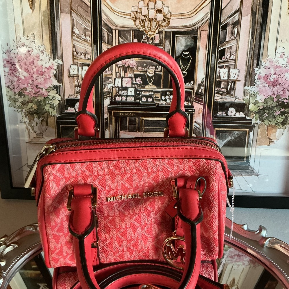 Michael Kors (NWOT)Bedford Extra-Small Duffle Crossbody - Picture 4 of 8